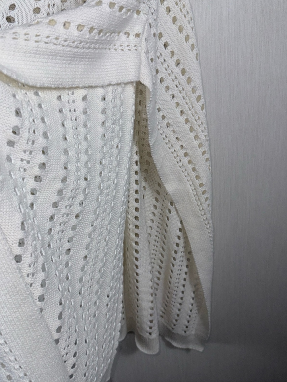 Bruno Magli Cream Eyelet Open-Knit V-Neck Sweater Poncho - Picture 8 of 9